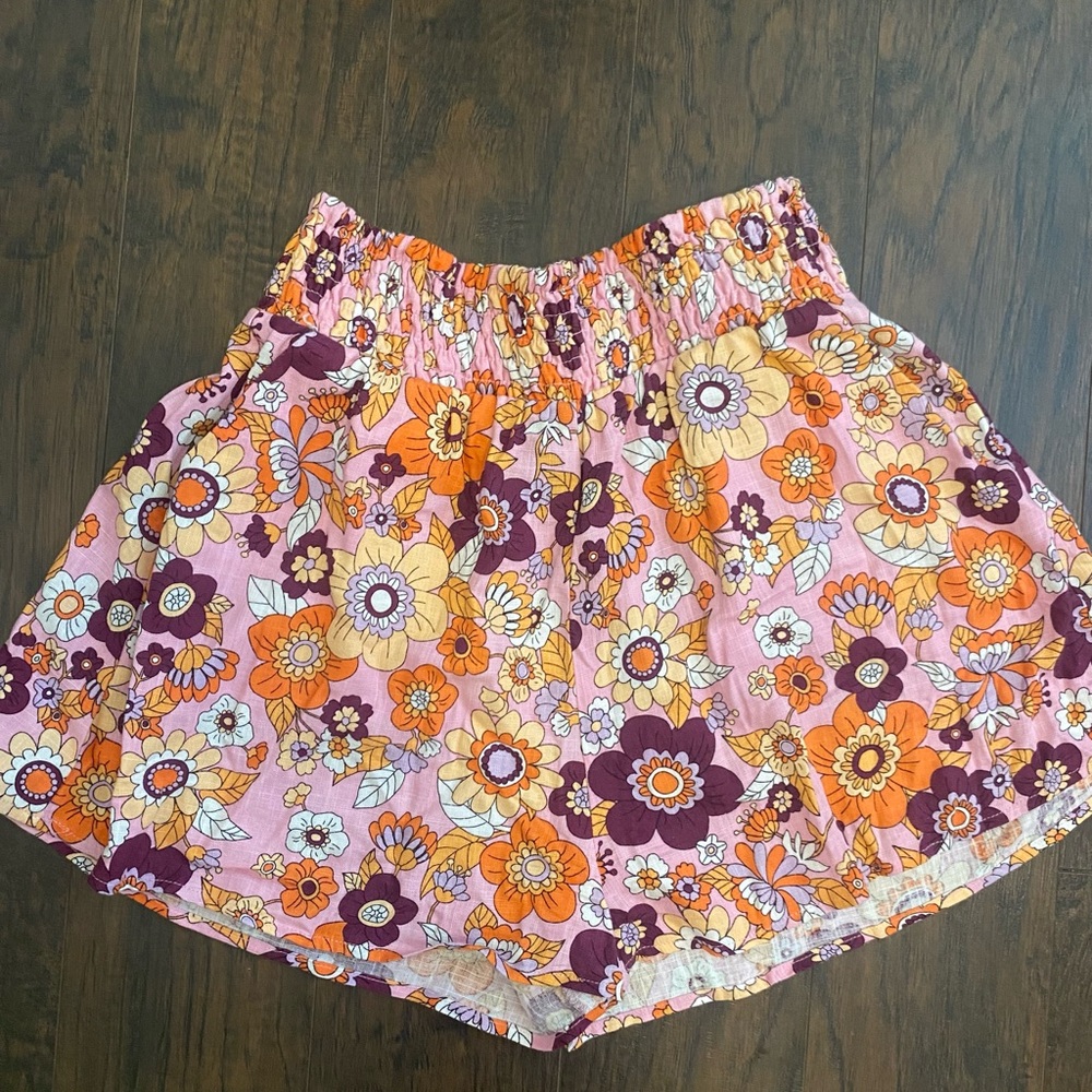 Flower Linen Shorts